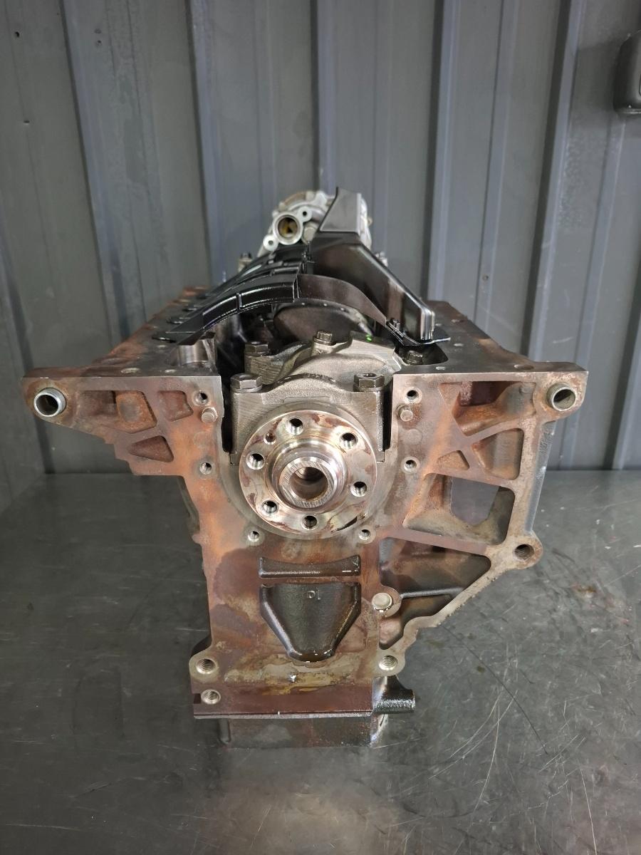Bloc motor VOLKSWAGEN CRAFTER 30-50 Box 2E_ 2010 - 2016 2.0 BiTDI CDCA CDC CDCA CKU CKUB