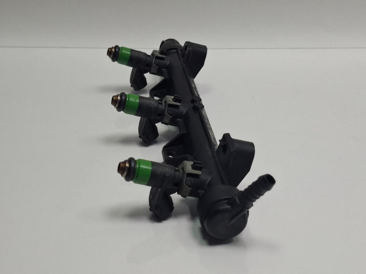 Rampa injectoare VOLKSWAGEN POLO 9N_ 2001 - 2012 12V AZQ, BME 03E133320A