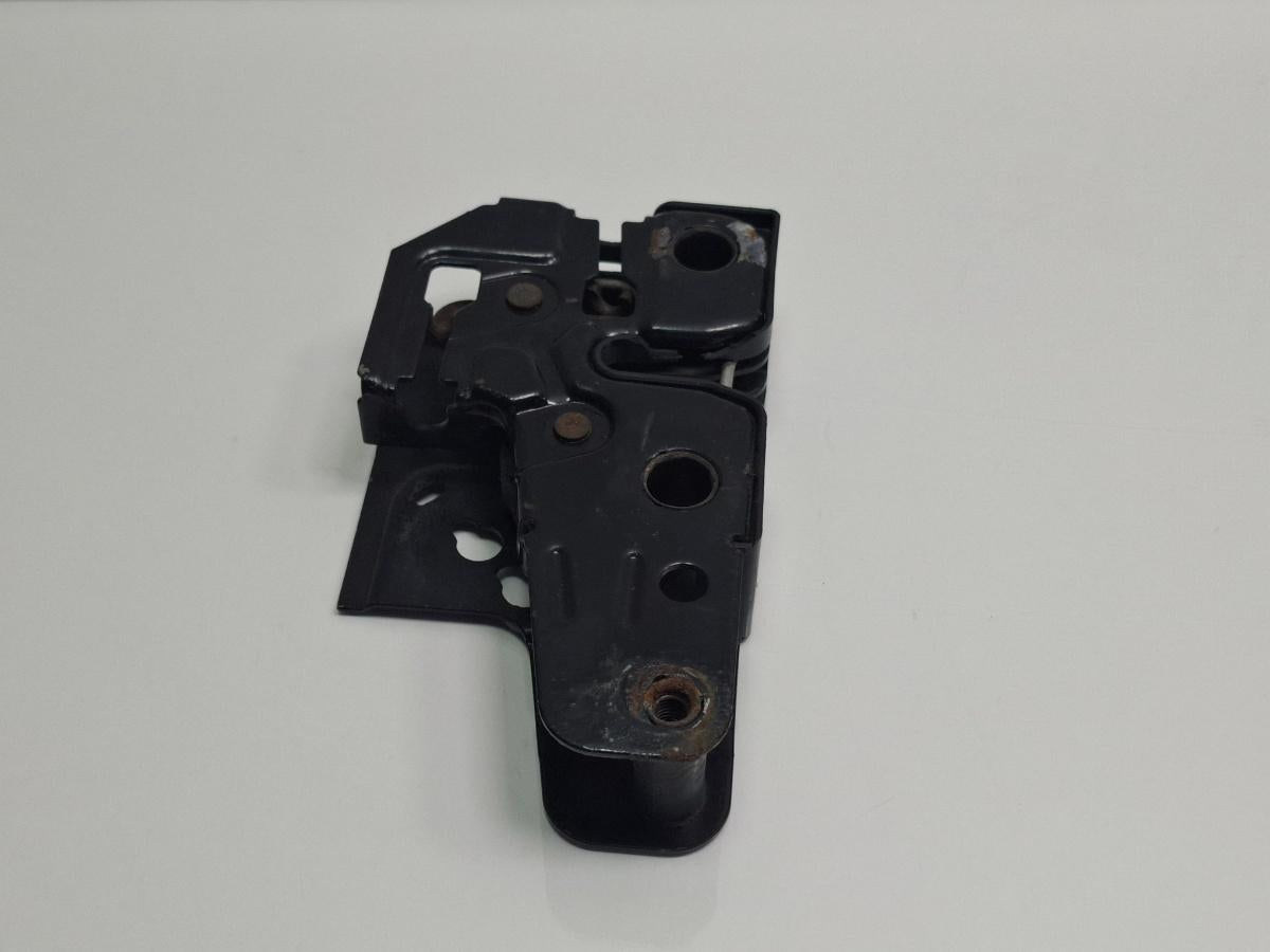 Broasca capota VOLKSWAGEN POLO 9N_ 2001 - 2012 12V AZQ, BME 6Q0823509J