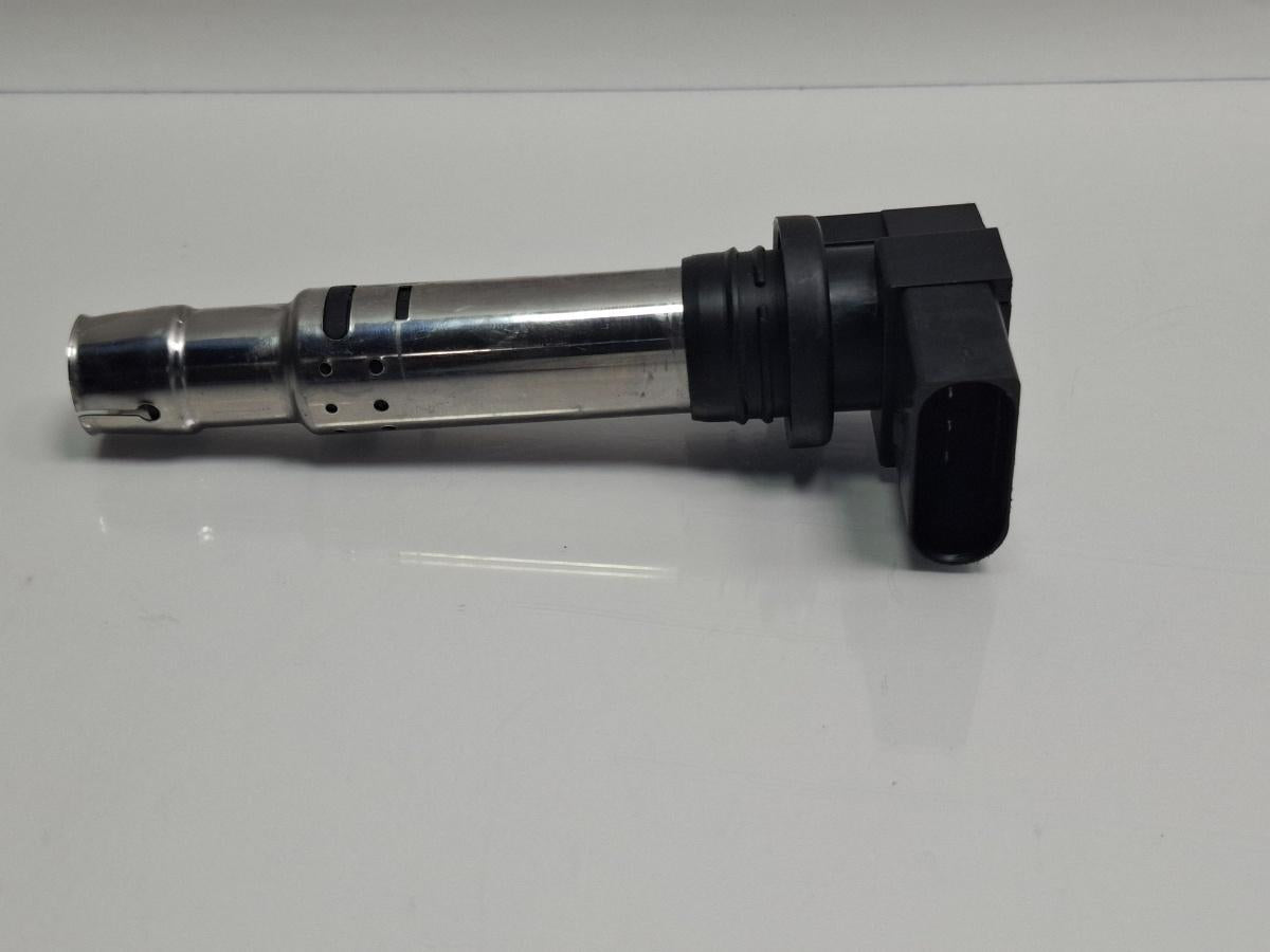 Bobina de inductie VOLKSWAGEN POLO 9N_ 2001 - 2012 12V AZQ, BME 0040102030