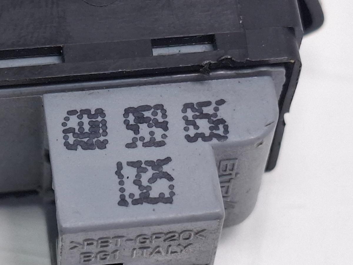Buton geam electric dreapta fata VOLKSWAGEN POLO 9N_ 2001 - 2012 12V AZQ, BME 6Q0959856