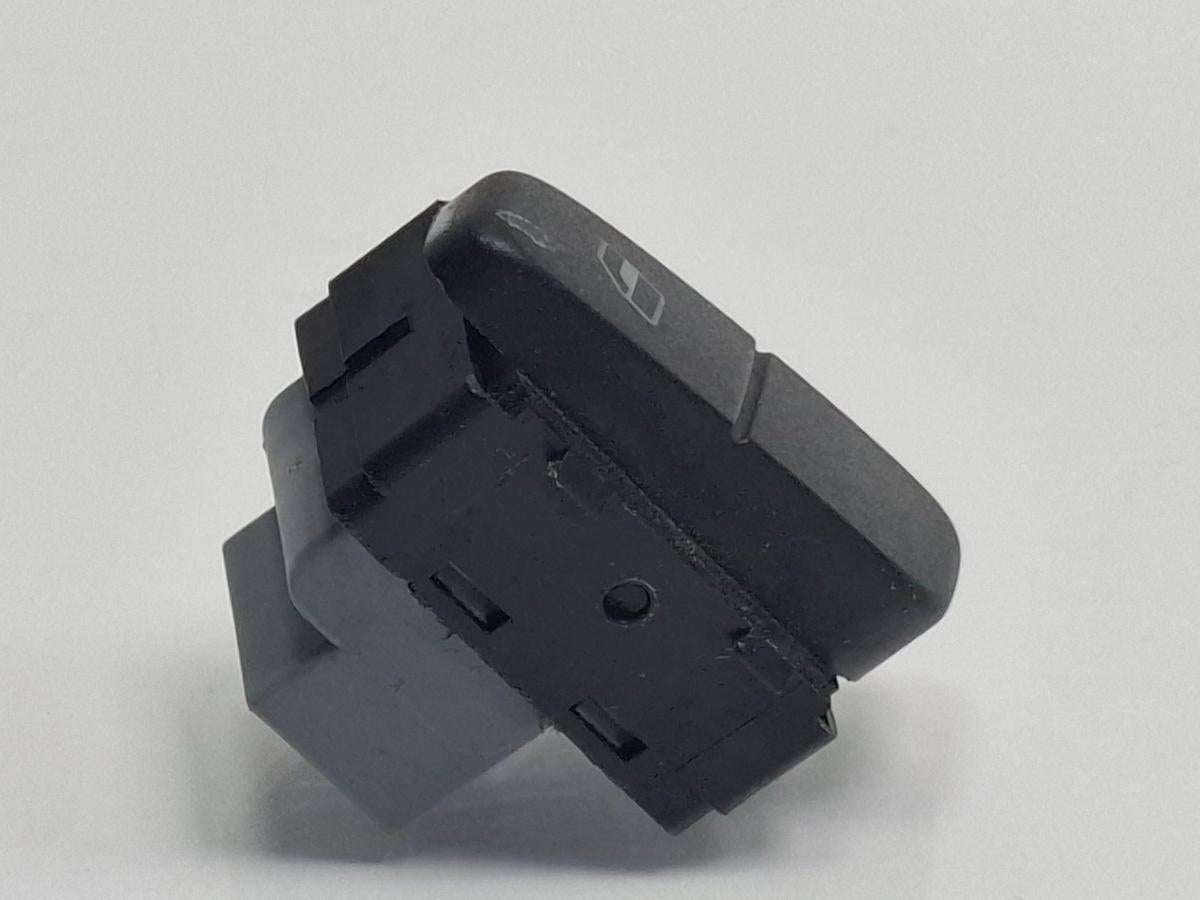 Buton geam electric dreapta fata VOLKSWAGEN POLO 9N_ 2001 - 2012 12V AZQ, BME 6Q0959856