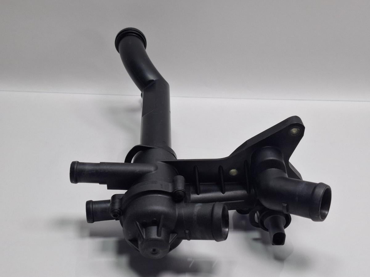 Carcasa termostat VOLKSWAGEN POLO 9N_ 2001 - 2012 12V AZQ, BME 03C121111B