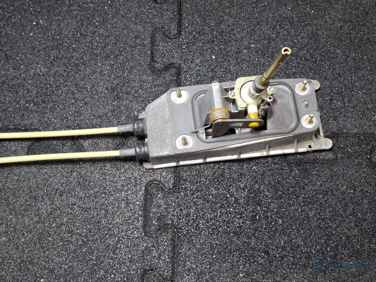 Cablu timonerie schimbator de viteze VOLKSWAGEN POLO 9N_ 2001 - 2012 12V AZQ, BME 6Q0711061