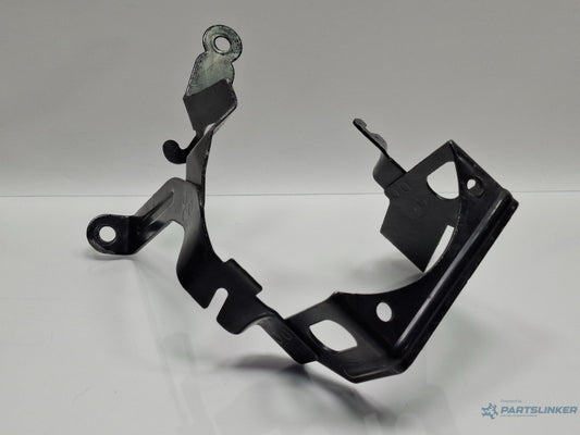 Suport pompa servodirectie VOLKSWAGEN POLO 9N_ 2001 - 2012 12V AZQ, BME 6Q0423845D