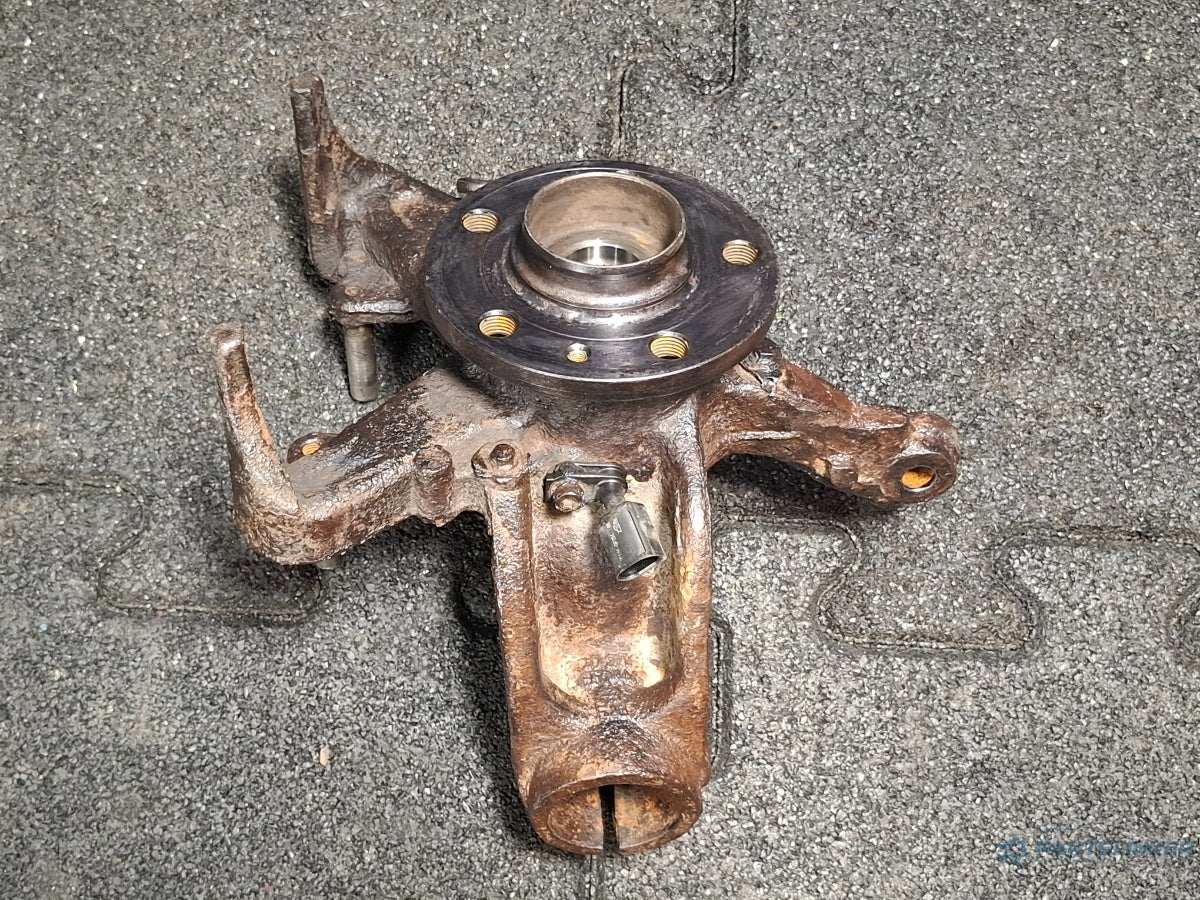 Fuzeta dreapta fata VOLKSWAGEN POLO 9N_ 2001 - 2012 12V AZQ, BME 6Q0407256AC