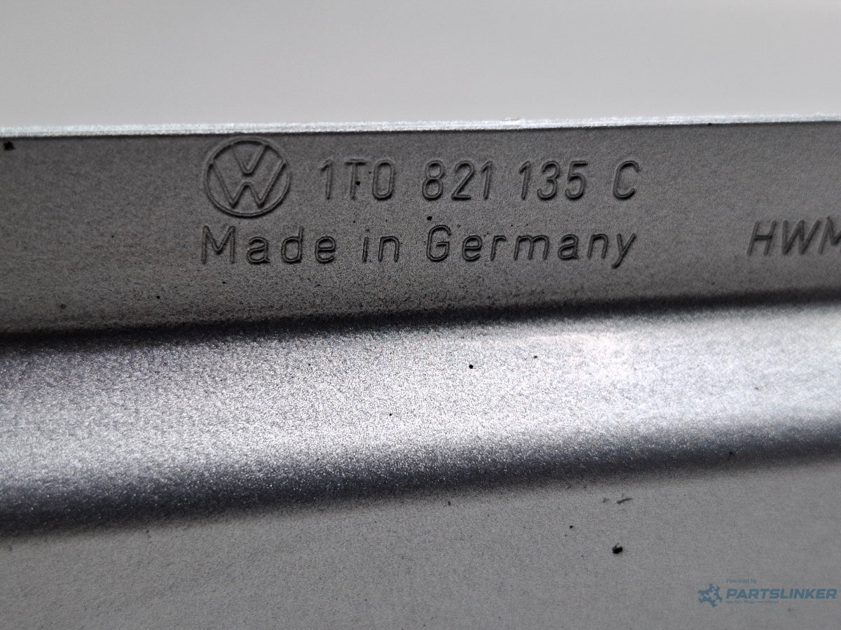 Suport aripa stanga fata VOLKSWAGEN TOURAN 1T3 2010 - 2015 TDI CFHC 1T0821135C