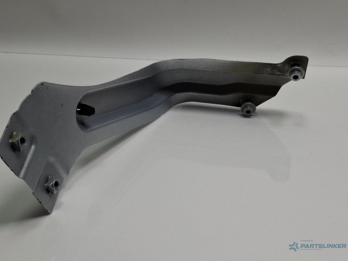 Suport aripa dreapta fata VOLKSWAGEN TOURAN 1T3 2010 - 2015 TDI CFHC 1T0821136C