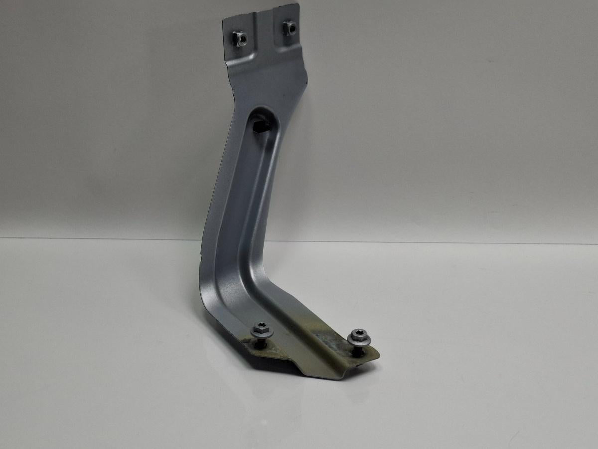 Suport aripa dreapta fata VOLKSWAGEN TOURAN 1T3 2010 - 2015 TDI CFHC 1T0821136C