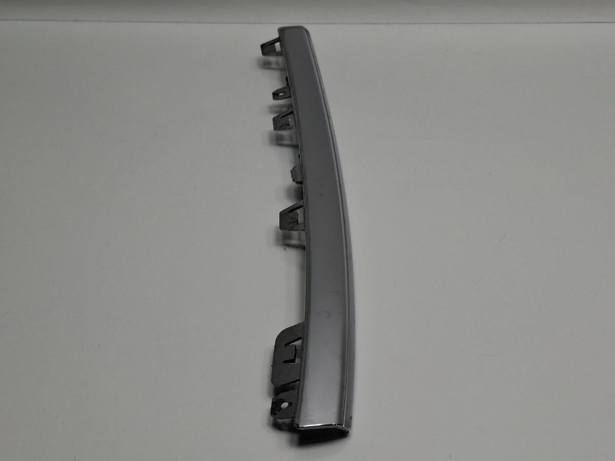 Ornament crom bara dreapta fata VOLKSWAGEN CADDY IV Estate SAB, SAJ 2015 -> 2.0 TDI CUUD, DFSD 2K5853768A