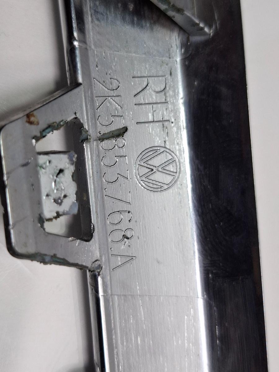 Ornament crom bara dreapta fata VOLKSWAGEN CADDY IV Estate SAB, SAJ 2015 -> 2.0 TDI CUUD, DFSD 2K5853768A