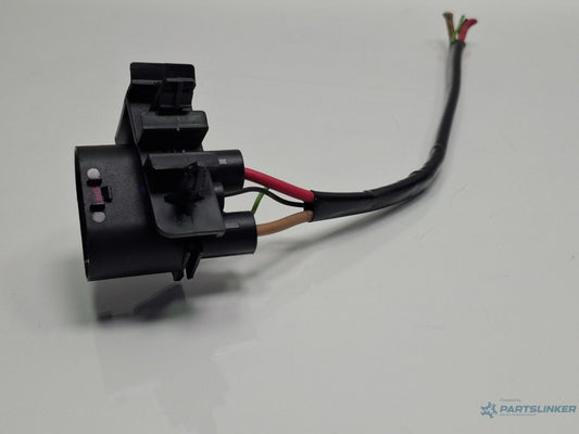 Mufa Conector 4 pini VOLKSWAGEN CADDY IV Estate SAB, SAJ 2015 - > TDI CUUD, DFSD 1J0906444