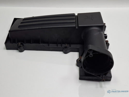 Capac carcasa filtru de aer VOLKSWAGEN GOLF V 1K1 2003 - 2009 1.9 TDI BKC, BLS, BXE 3C0129607AF , 3C0129601AM