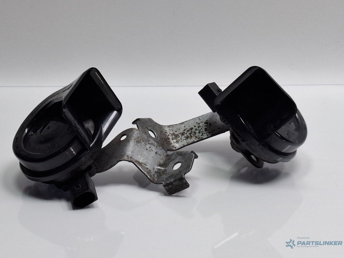 Claxoane VOLKSWAGEN GOLF VI 5K1_ 2008 - 2012 TDi BlueMotion CAYC  5C0951223C ,  5C0951221B