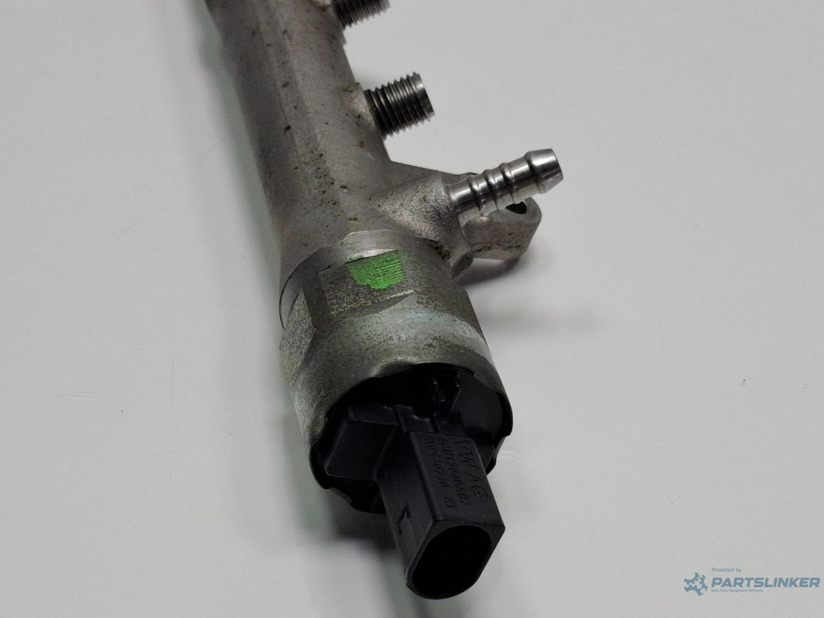 Rampa injectoare VOLKSWAGEN GOLF VI 5K1_ 2008 - 2012 TDi BlueMotion CAYC 03L130089B , 03L125A