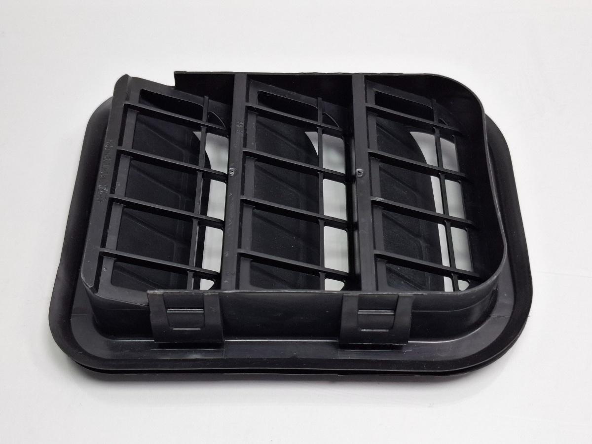 Grila aerisire habitaclu SKODA SUPERB II Estate 3T5 2009 - 2015 TDI CBBB, CFGB 3T0819465