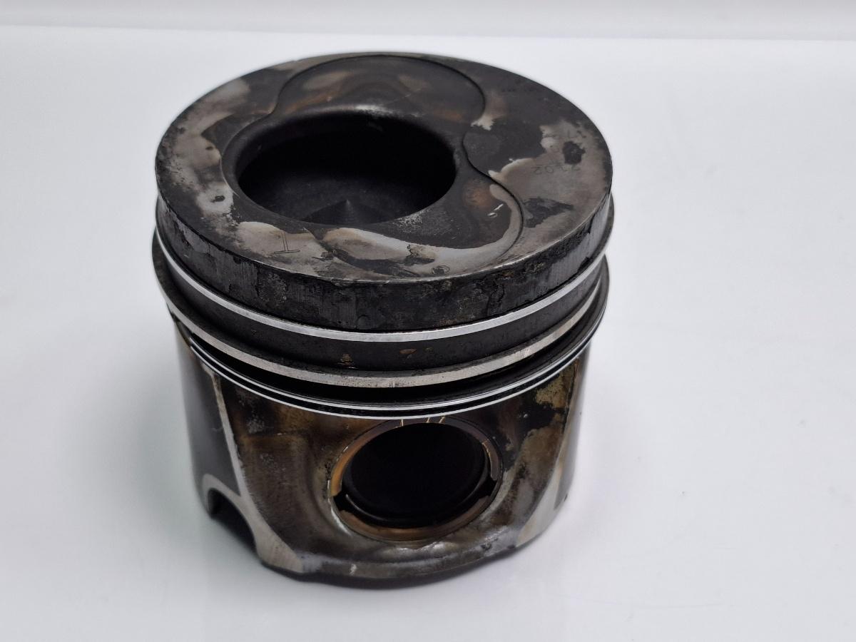 Piston 3 SEAT CORDOBA III 6L2 2002 - 2009 TDI BMS, BNV 045107065AK