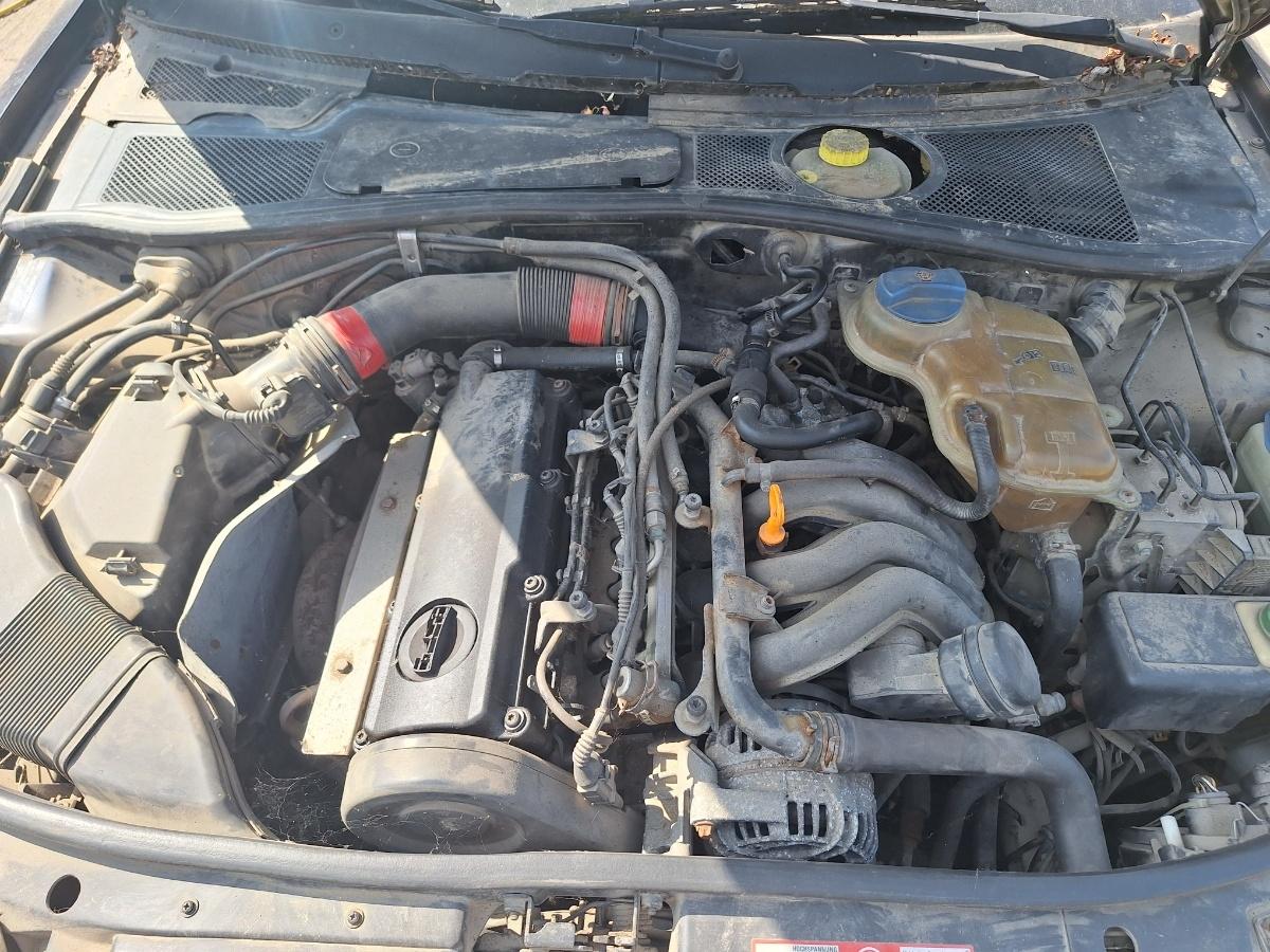 Dezmembrez AUDI A4 Avant 8D5, B5 2000 1.6 ALZ 75KW|102HP