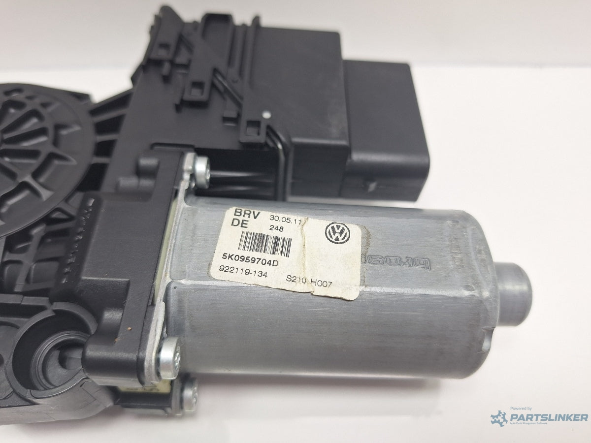 Motoras macara dreapta spate VOLKSWAGEN GOLF VI 5K1_ 2008 - 2012 TDi BlueMotion CAYC 5K0959704D , 5K0959795