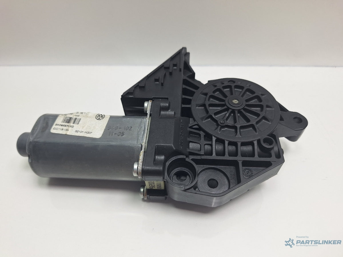 Motoras macara stanga spate VOLKSWAGEN GOLF VI 5K1_ 2008 - 2012 TDi BlueMotion CAYC 5K0959703D