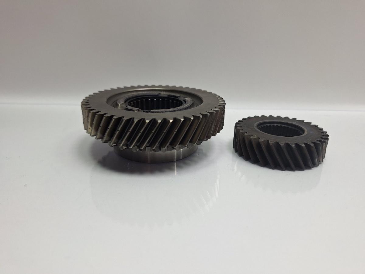 Roata de cuplare si pinion treapta a 5 a VOLKSWAGEN CADDY IV Estate SAB, SAJ 2015 - > TDI CUUD, DFSD 0A4311158A , 02Z311361F