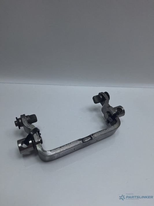 Furca cuplare pinion treapta a 5-a VOLKSWAGEN CADDY IV Estate SAB, SAJ 2015 - > TDI CUUD, DFSD 0A4311565A