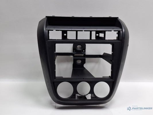 Rama consola centrala bord VOLKSWAGEN FOX 5Z1, 5Z3 2003 - 2014 1.2 1.2 BMD, CHFB 5Z0858061A