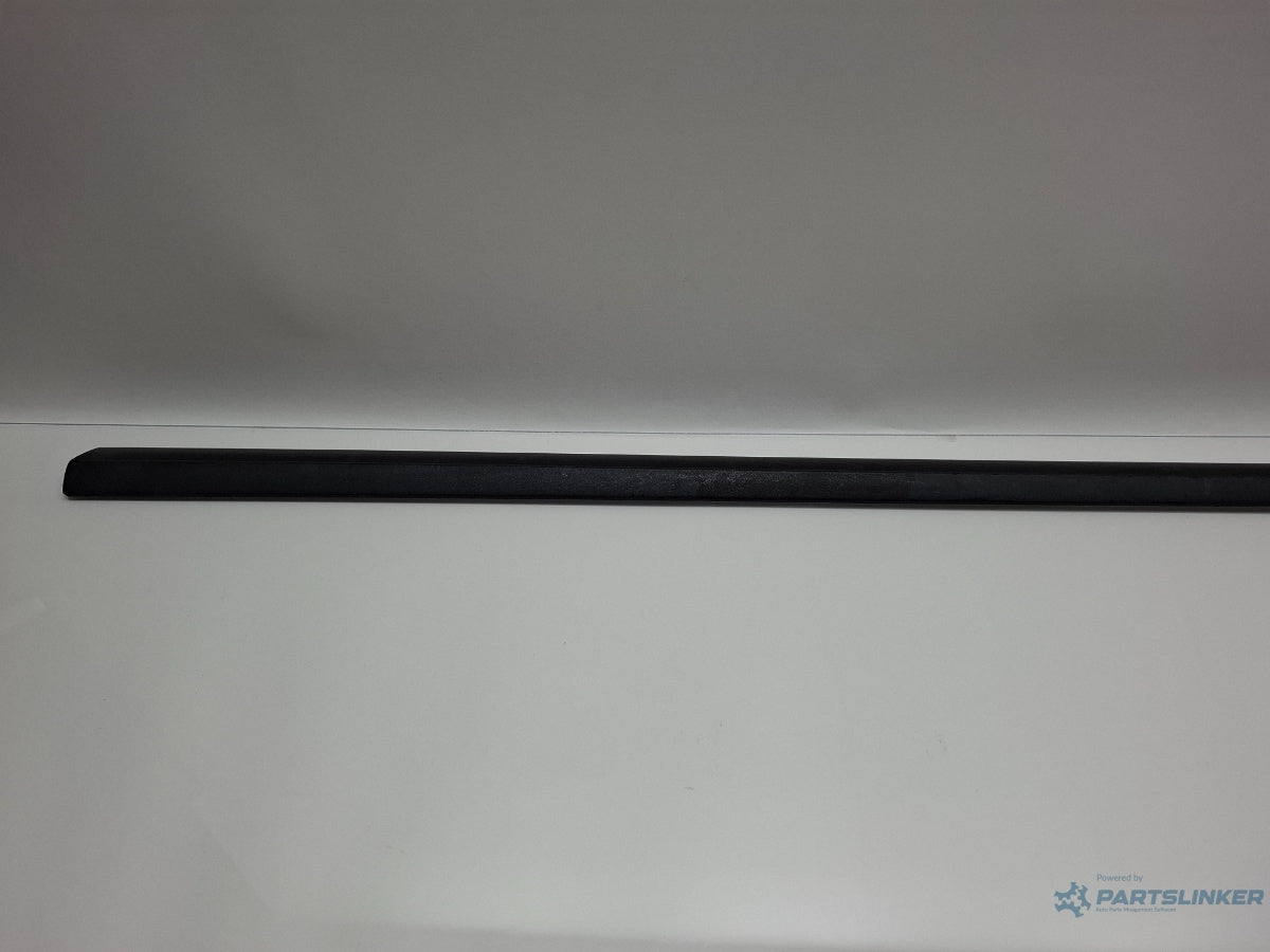 Bandou usa stanga fata VOLKSWAGEN FOX 5Z1, 5Z3 2003 - 2014  5Z3853515