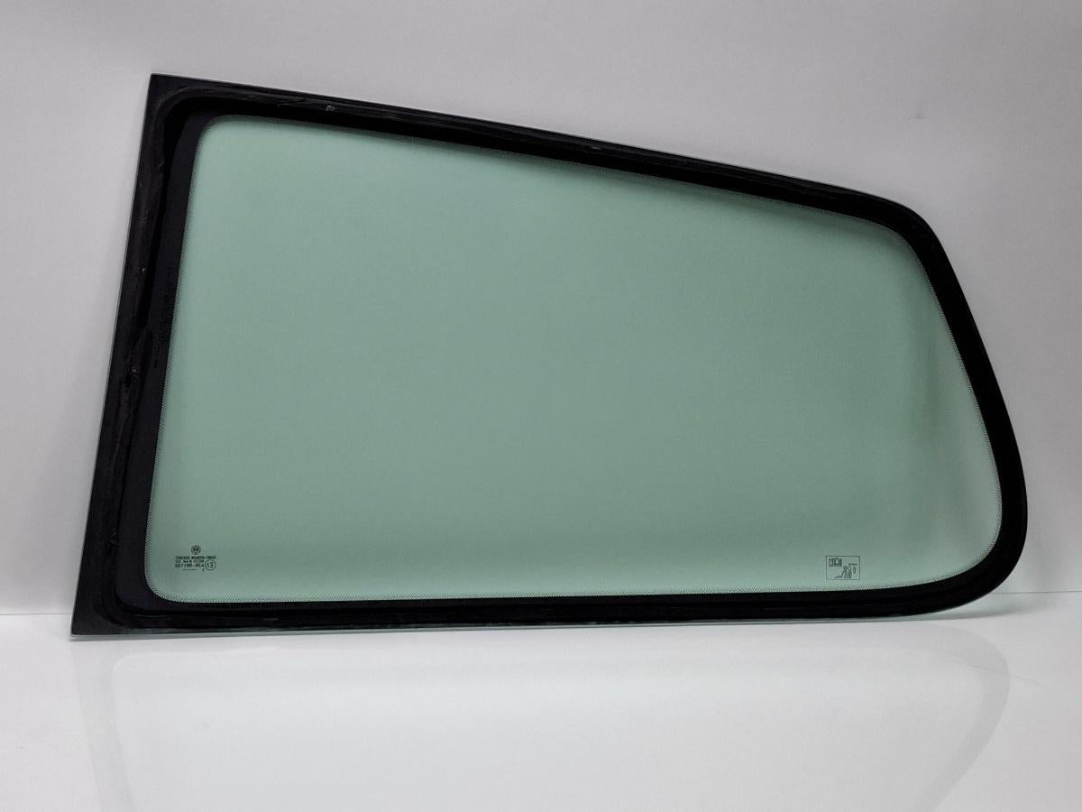 Geam fix dreapta spate VOLKSWAGEN FOX 5Z1, 5Z3 2003 - 2014 1.2 1.2 BMD, CHFB 5Z3845302C