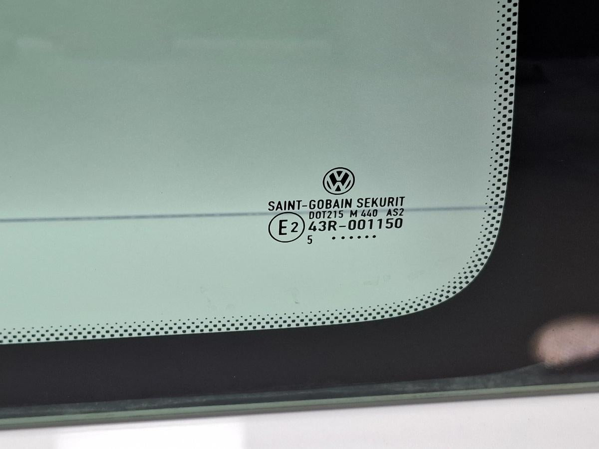 Geam fix dreapta spate VOLKSWAGEN FOX 5Z1, 5Z3 2003 - 2014 1.2 1.2 BMD, CHFB 5Z3845302C