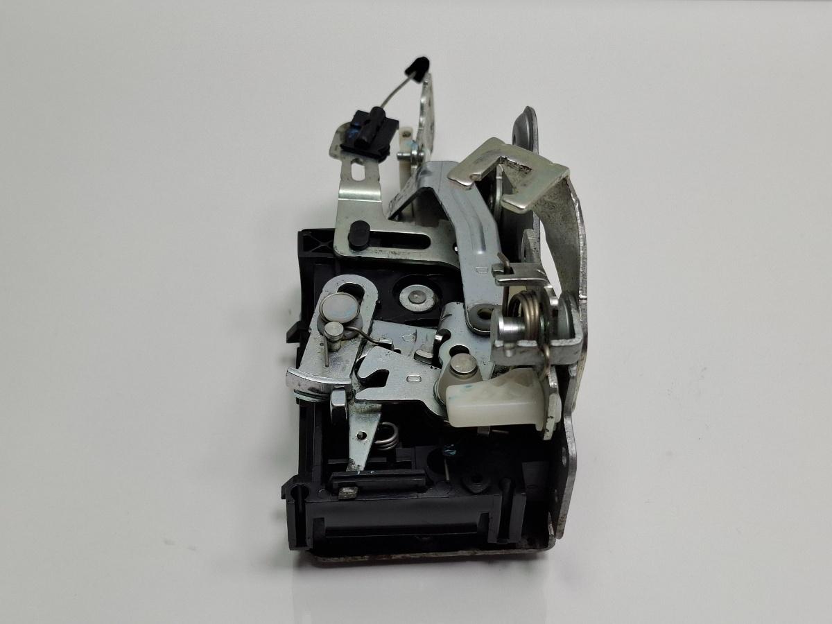 Broasca usa dreapta fata VOLKSWAGEN FOX 5Z1, 5Z3 2003 - 20141.2 1.2 1.2 BMD, CHFB 5Z1837015E