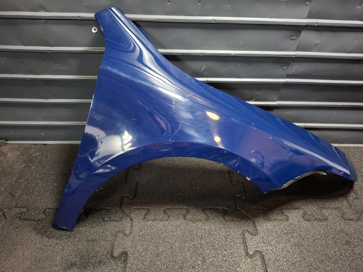 Aripa dreapta fata SKODA SUPERB II Estate 3T5 2009 - 2012 , avariata ,  3T0821022