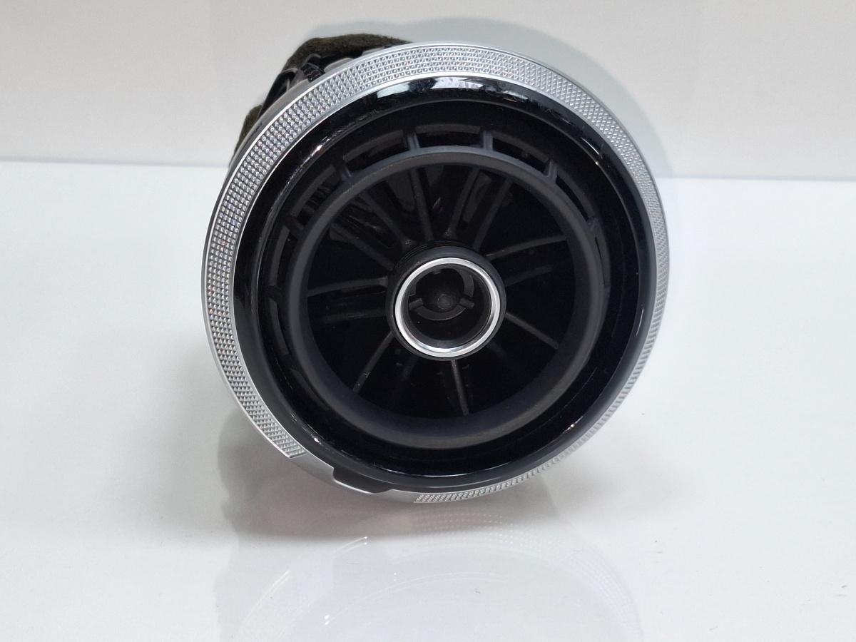Grila ventilatie AUDI A3 Sportback 8VA, 8VF 2012 - > TDI CLHA 8V0820901A