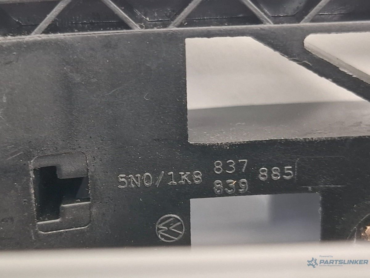 Maner exterior usa stanga fata AUDI A3 Sportback 8VA, 8VF 2012 - 2018 5N0837885 , 1K8839885