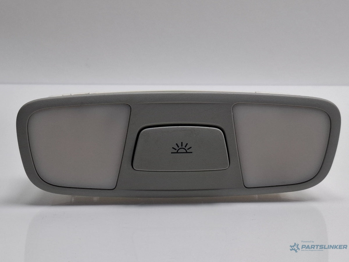 Plafoniera spate AUDI A3 Sportback 8VA, 8VF 2012 - > TDI CLHA 8V0947111