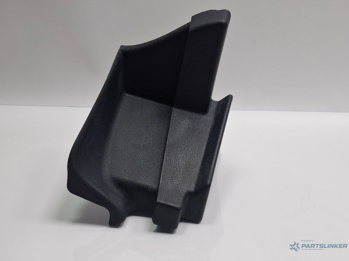 Ornament prindere mocheta portbagaj stanga AUDI A3 Sportback 8VA, 8VF 2012 - > TDI CLHA 8V0863423