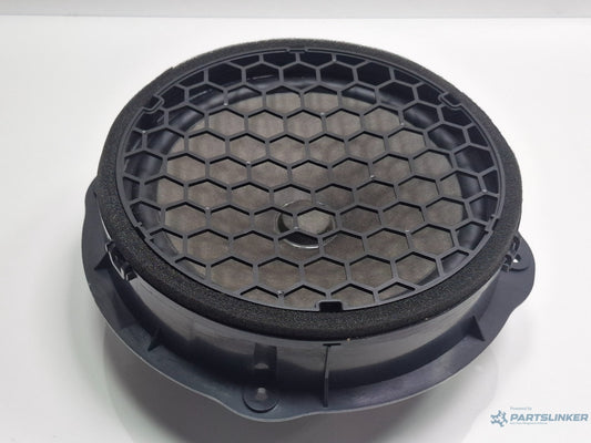 Boxa usa fata AUDI A3 Sportback 8VA, 8VF 2012 - > TDI CLHA  8V0035415A