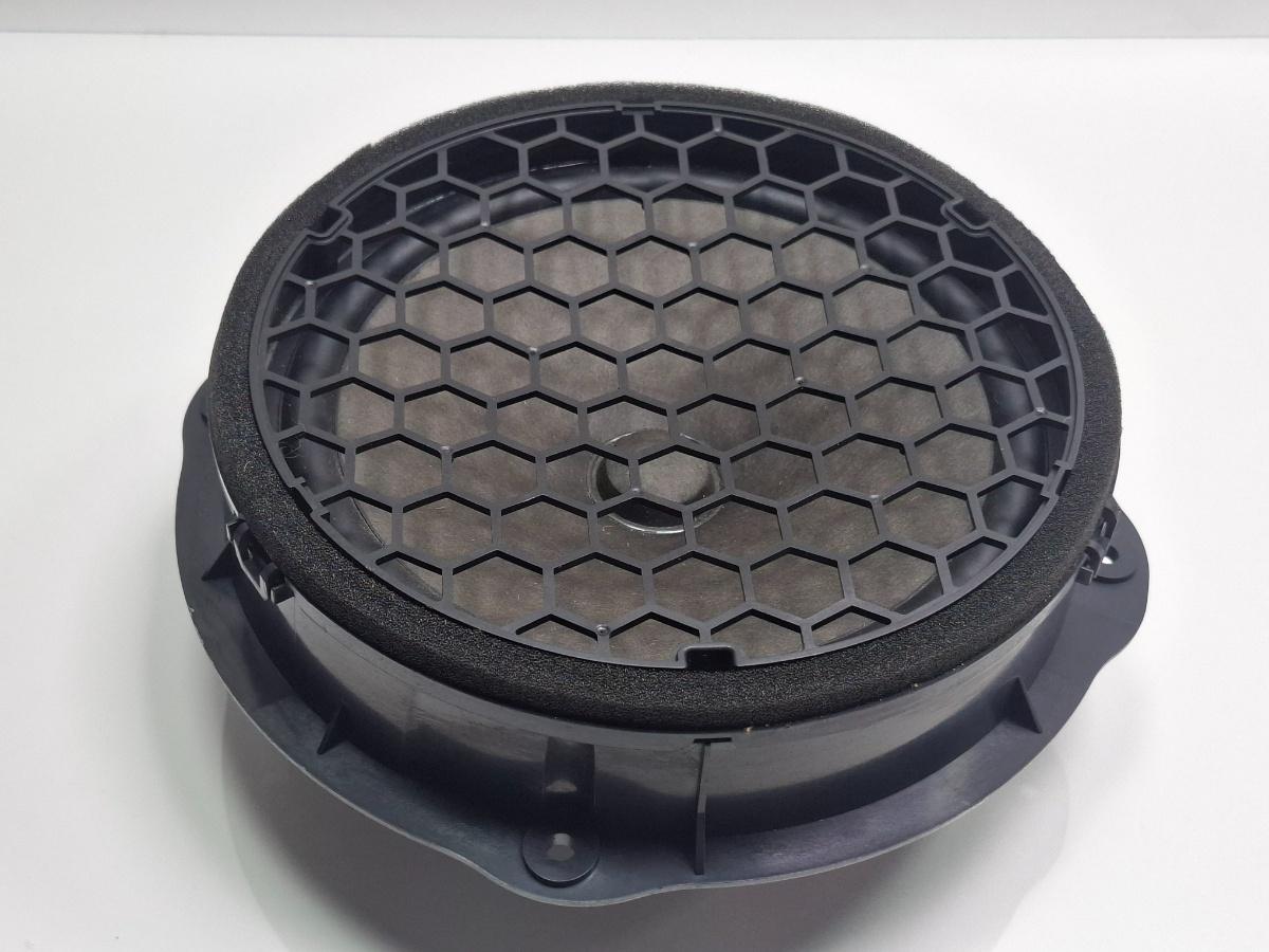Boxa usa fata AUDI A3 Sportback 8VA, 8VF 2012 - > TDI CLHA  8V0035415A