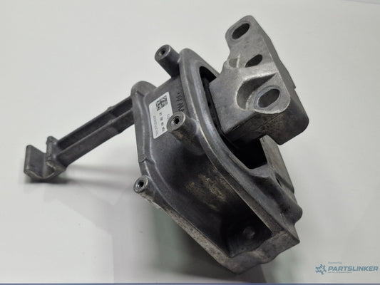 Suport tampon motor AUDI A3 Sportback 8VA, 8VF 2012 -2016 5Q0199262CR