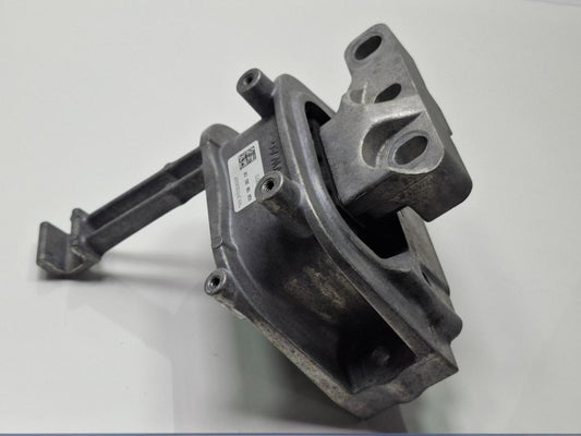 Suport tampon motor AUDI A3 Sportback 8VA, 8VF 2012 -2016 5Q0199262CR