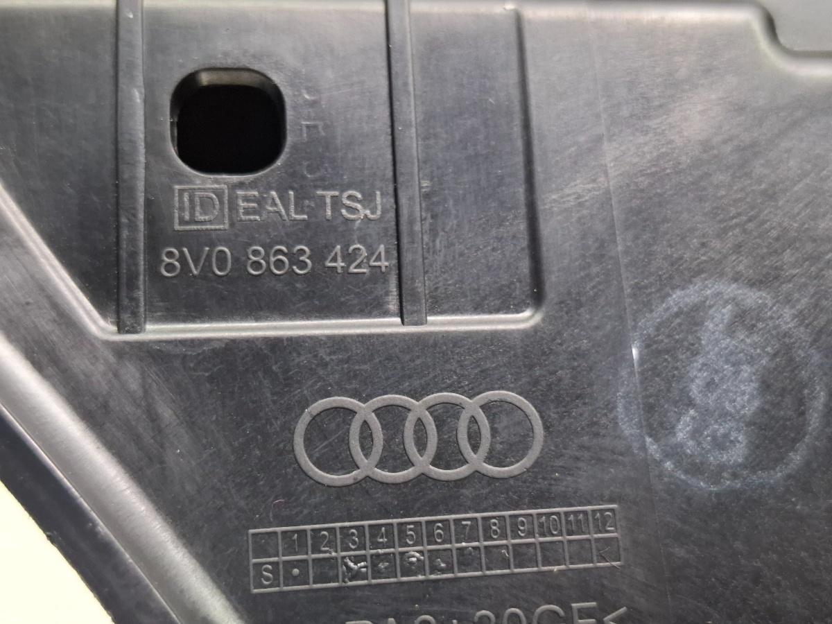 Ornament prindere mocheta portbagaj dreapta AUDI A3 Sportback 8VA, 8VF 2012 - > TDI CLHA  8V0863424