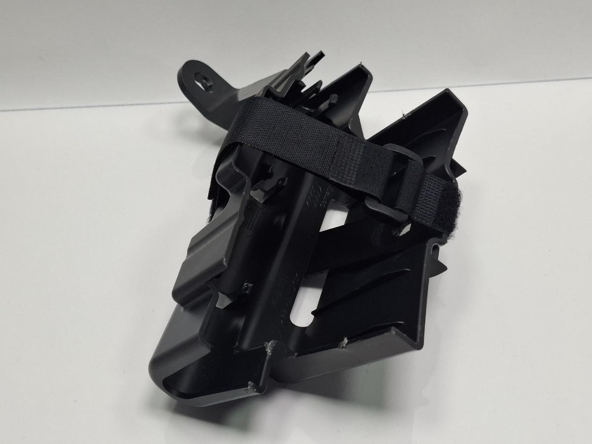 Suport cric AUDI A3 Sportback 8VA, 8VF 2012 - > TDI CLHA 8V3012635B
