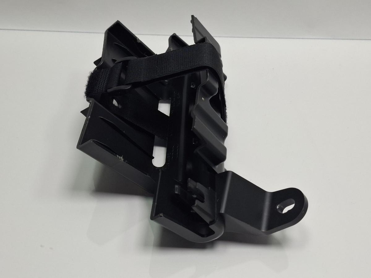Suport cric AUDI A3 Sportback 8VA, 8VF 2012 - > TDI CLHA 8V3012635B