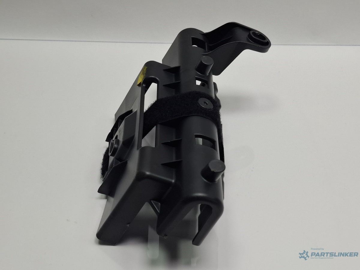 Suport cric AUDI A3 Sportback 8VA, 8VF 2012 - > TDI CLHA 8V3012635B