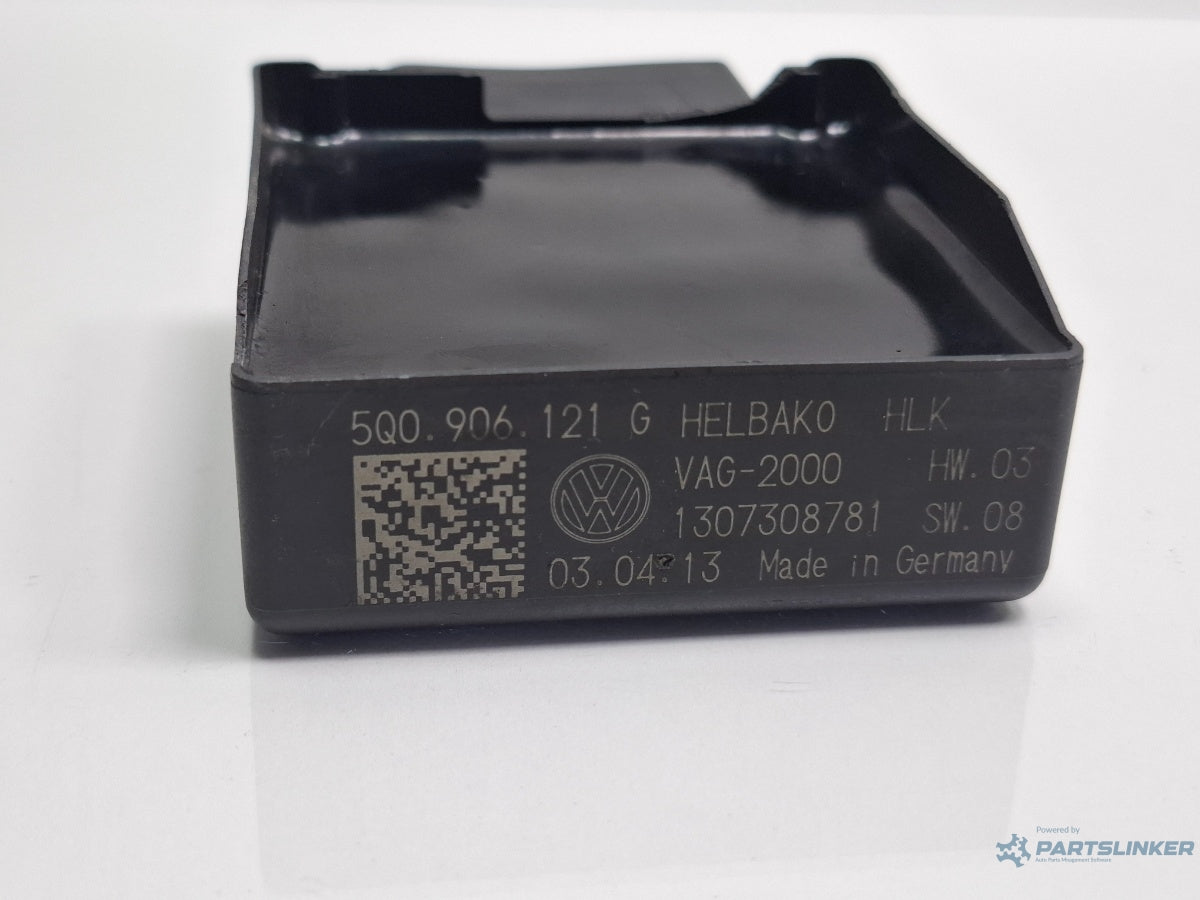 Releu pompa motorina  AUDI A3 Sportback 8VA, 8VF 2012 - > TDI CLHA 5Q0906121G