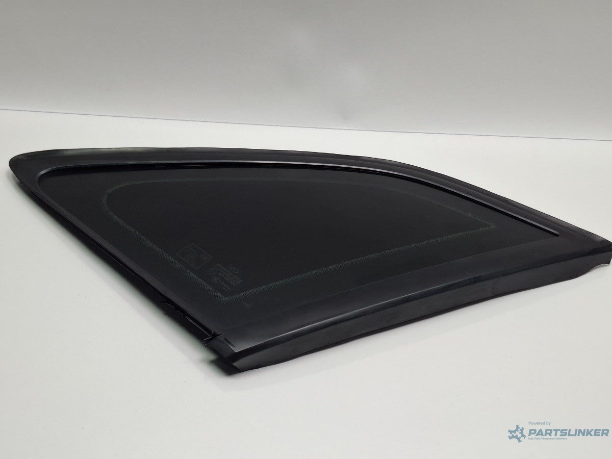 Geam fix dreapta spate AUDI A3 Sportback 8VA, 8VF 2012 - 2018 8V4845300A