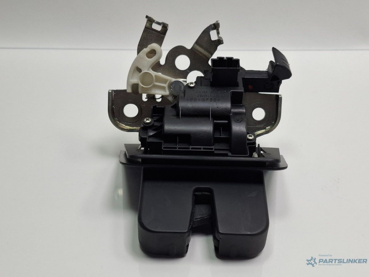 Broasca haion AUDI A3 Sportback 8VA, 8VF 2012 - 2018 8R0827505