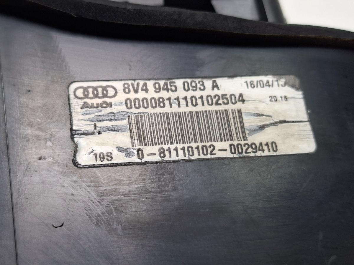 Stop LED haion stanga AUDI A3 Sportback 8VA, 8VF 2012 - > TDI CLHA 8V4945093A