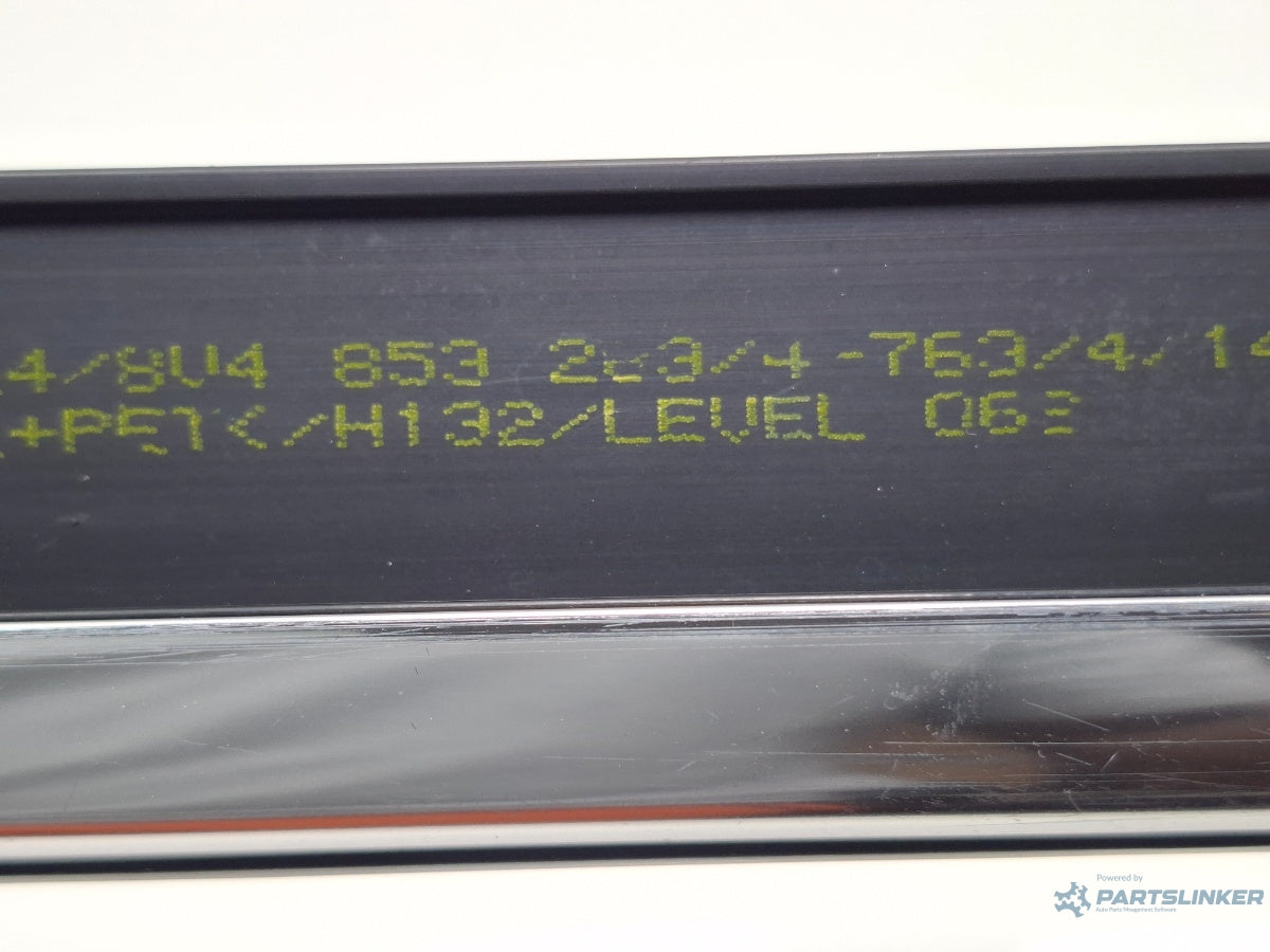 Perie geam cromat fata AUDI A3 Sportback 8VA, 8VF 2012 - > TDI CLHA 8V4853283/4