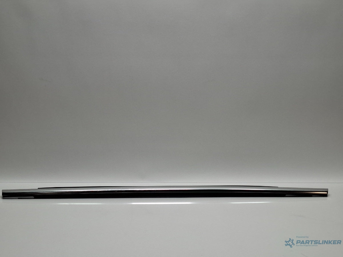 Perie geam cromat fata AUDI A3 Sportback 8VA, 8VF 2012 - > TDI CLHA 8V4853283/4